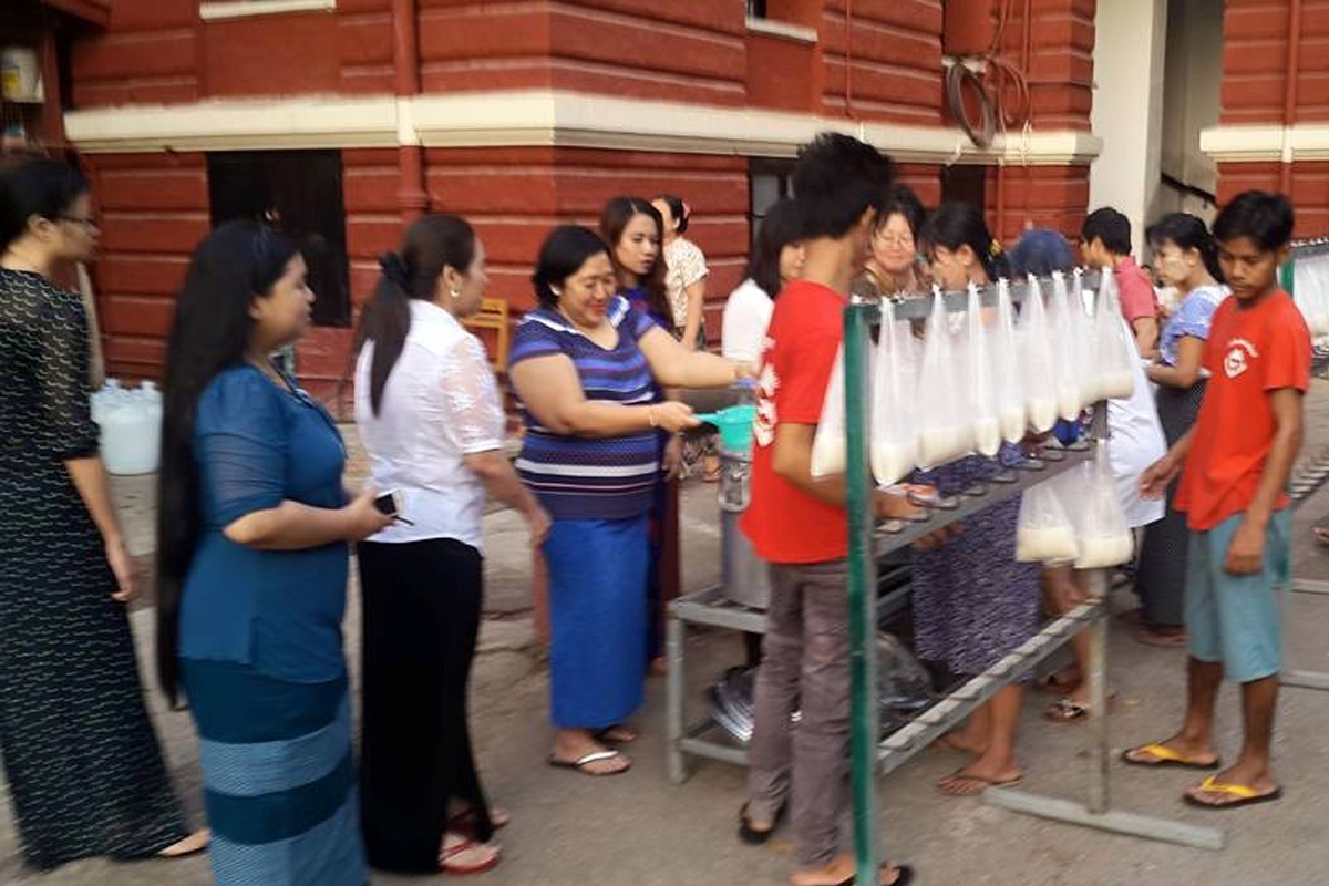 OKKAR THIRI's Breakfast Donation at Yangon General Hospital